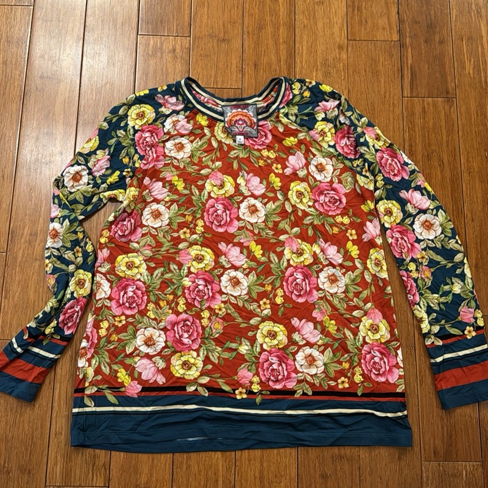 Johnny Was long sleeve size M